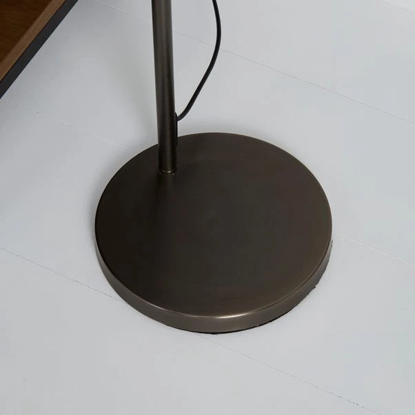 Marsden Industrial Floor Lamp 6 Marsden Industrial Floor Lamp - Image 4