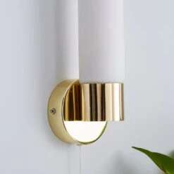 Porto Bathroom Wall Light Brass 12 Porto Bathroom Wall Light Brass -Home Lighting Store 1000182551 alt03