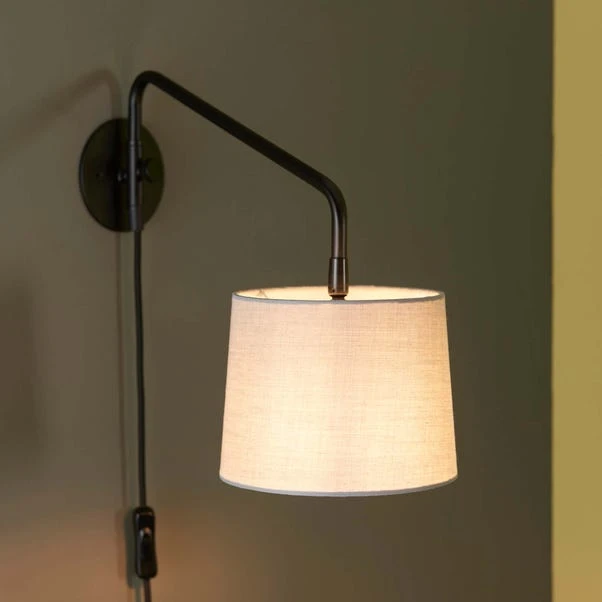 Vogue Carlson Plug In Wall Light 5 Vogue Carlson Plug In Wall Light - Image 3