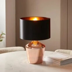 Vogue Courtland Table Lamp