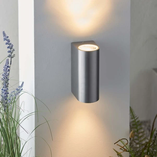 Vogue Lighting Santiago Outdoor Wall Light 6 Vogue Lighting Santiago Outdoor Wall Light - Image 4