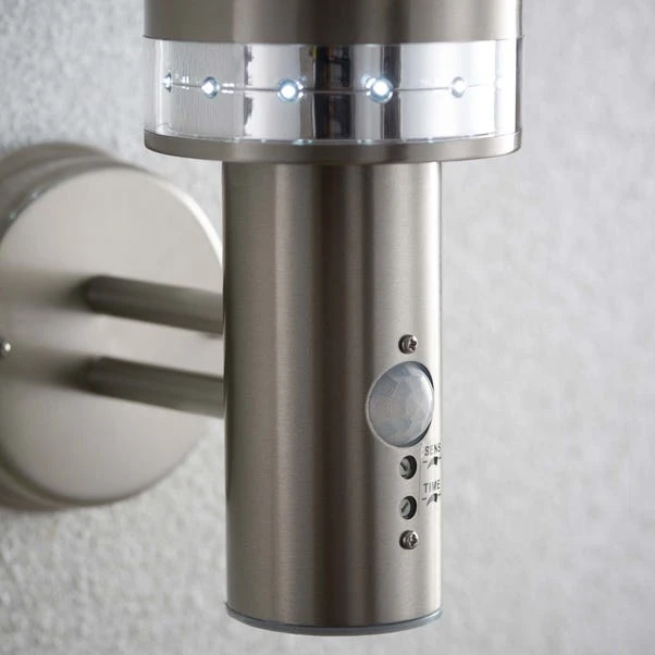 Vogue Lighting Conner Outdoor PIR Wall Light 4 Vogue Lighting Conner Outdoor PIR Wall Light - Image 3