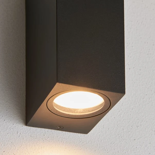 Lamont Outdoor Wall Light 6 Lamont Outdoor Wall Light - Image 4