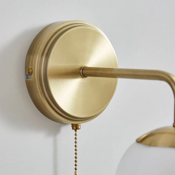 Frosted Tulip Ribbed Wall Light 6 Frosted Tulip Ribbed Wall Light - Image 4