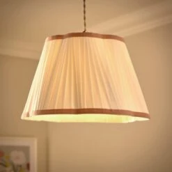 Charming Pleated Lamp Shade -Home Lighting Store 30898488 alt01