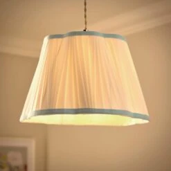 Charming Pleated Lamp Shade -Home Lighting Store 30898489 alt01