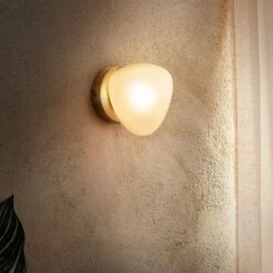 Pebble Modern Wall Light -Home Lighting Store 30920983 alt01