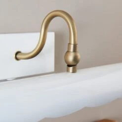 Remi Scalloped Adjustable Picture Wall Light -Home Lighting Store 30921694 alt02