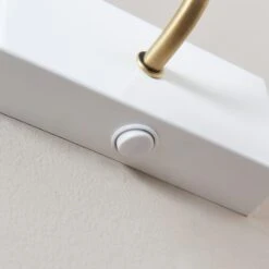 Remi Scalloped Adjustable Picture Wall Light -Home Lighting Store 30921694 alt03