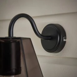 Hartnell Art Deco Outdoor Wall Light -Home Lighting Store 30921729 alt02